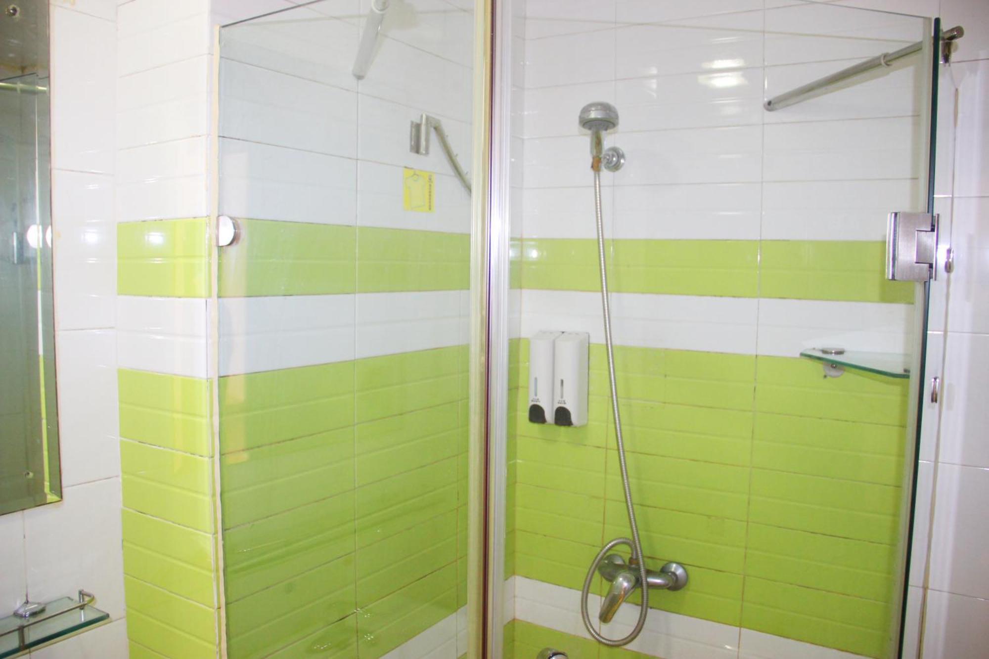 Iu Hotel Guangzhou Jingxi Nanfang Hospital Station Zewnętrze zdjęcie